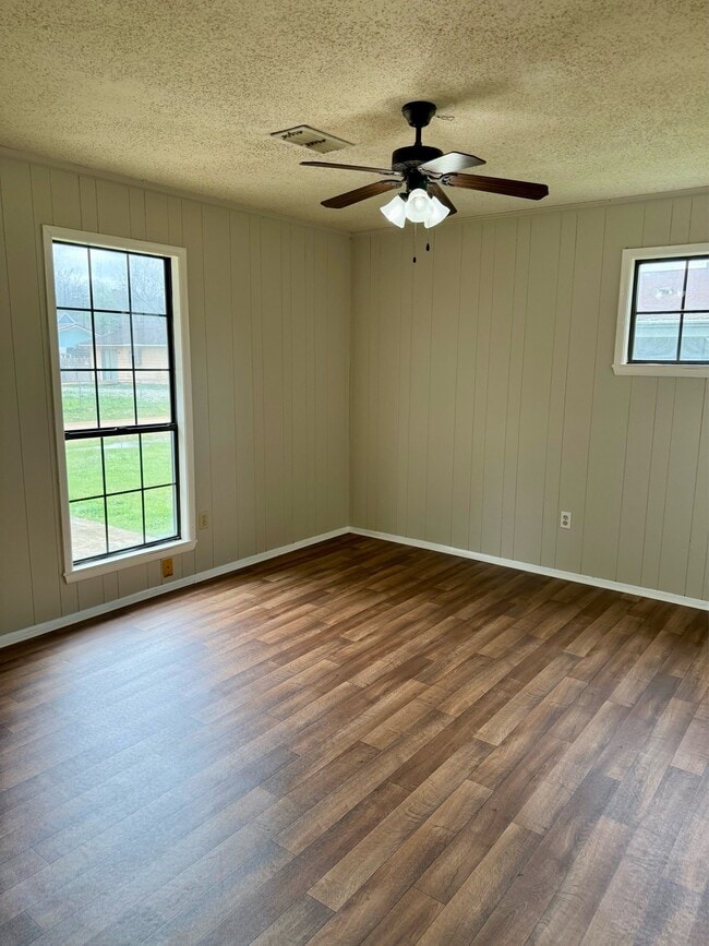 Photo - 103 Dorman Ave