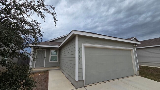 Photo - Half Off 1st Full Month Rent Northwest San Antonio Waterwheel Home