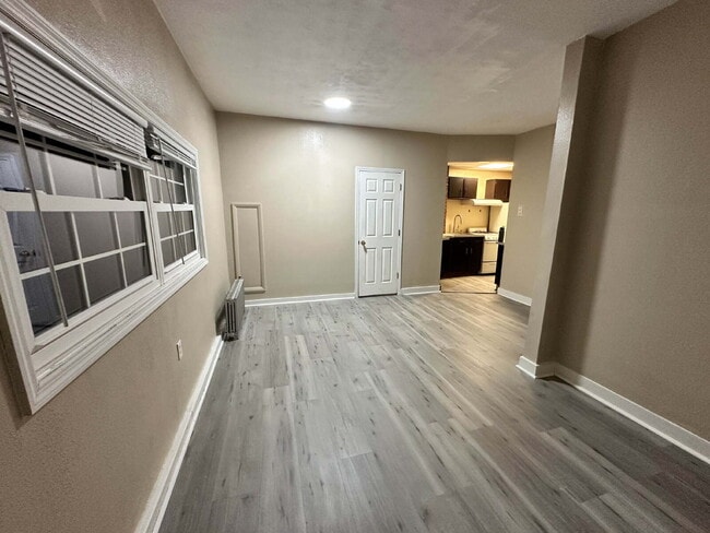 Building Photo - 109 Park Pl Unit 3