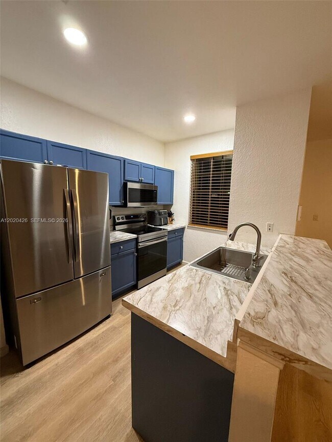 Photo - 2043 Nassau Dr
