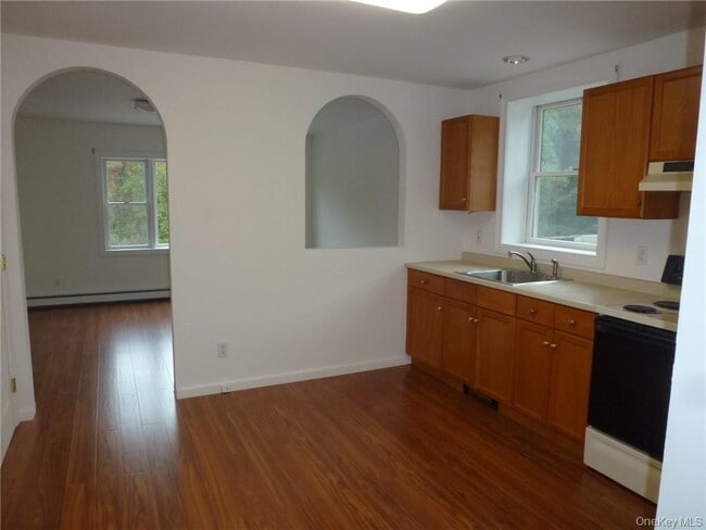 Photo - 1217 E Main St