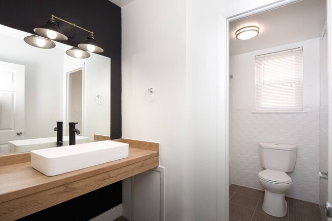 Photo - Burlington Pointe Apartments