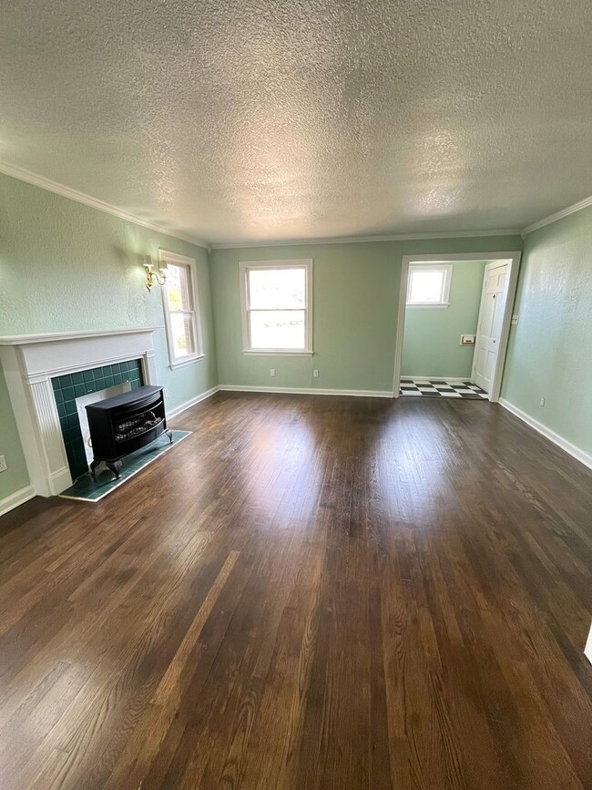 Photo - 2229/31 N Gatewood Unidad 2231 N Gatewood