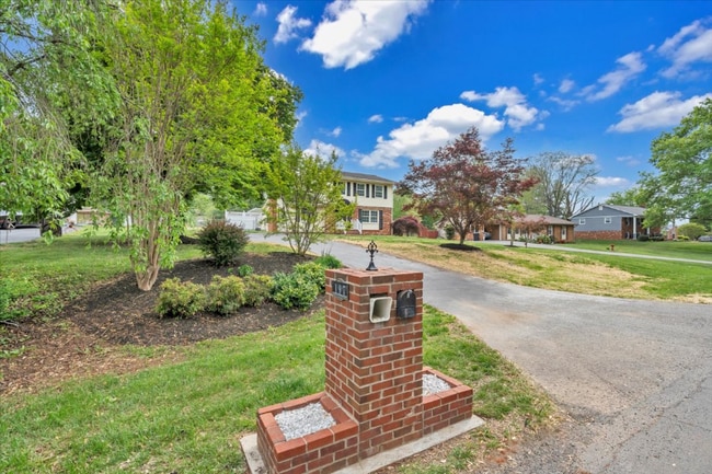 Photo - 197 Apple Tree Rd