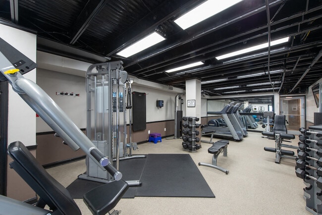 Fully Equipped Fitness Center - Park Georgetown