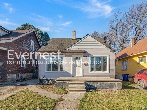 Photo - 10015 Winthrop St