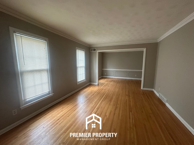 Photo - 5114 Patrick Henry Dr