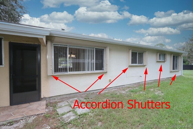 400 SW Ruffner Ct
