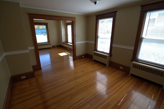 Photo - 377 Marlboro St