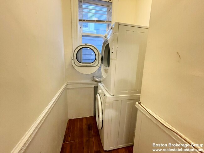 Photo - 17 Sachem St Unit 2