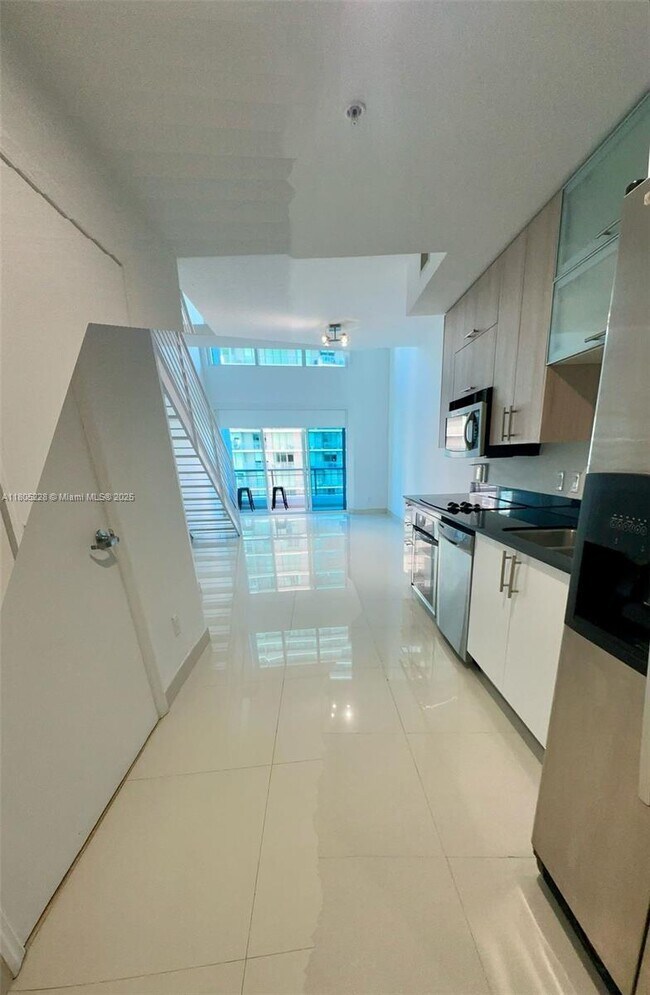 Photo - 60 SW 13th St Condo Unit 2618