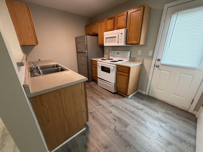 Photo - 5305 Currituck Ln