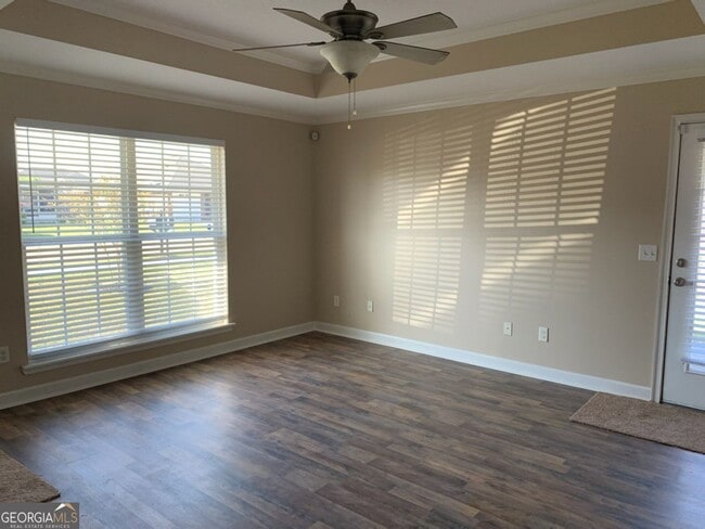 Photo - 205 Augusta Way