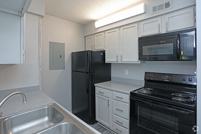 Chatham Wood Apartments