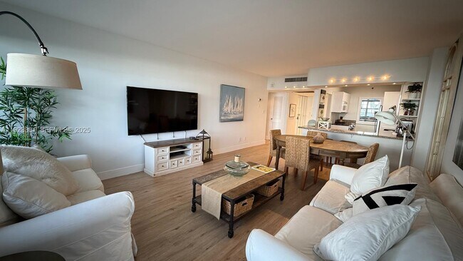 Photo - 100 Lincoln Rd Unit 410