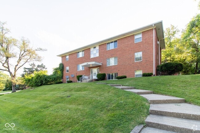Building Photo - 4835 N Bolton Ave Unit 5 Rental