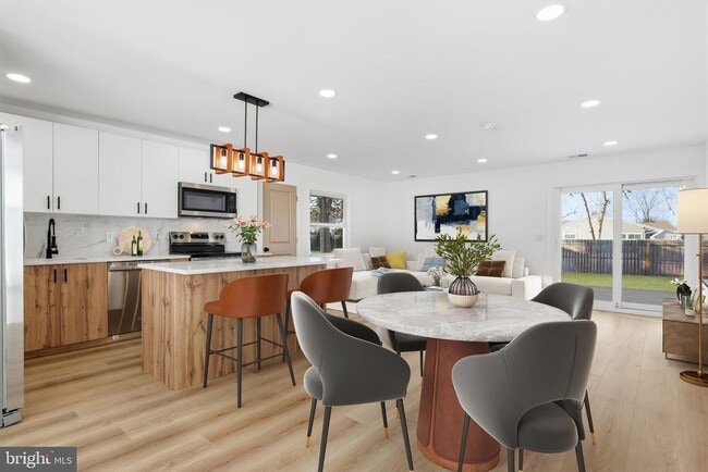 Photo - 68 Daffodil Ln