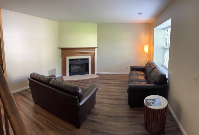 1720 Azealea Ct
