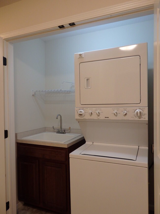 Photo - Courtwood Village I