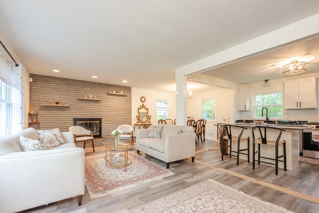 132 Kirk Rd