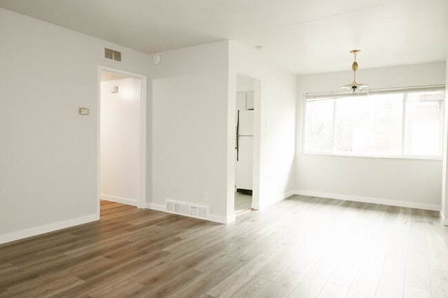 Photo - 5 S Big Bend Blvd Unit 2E