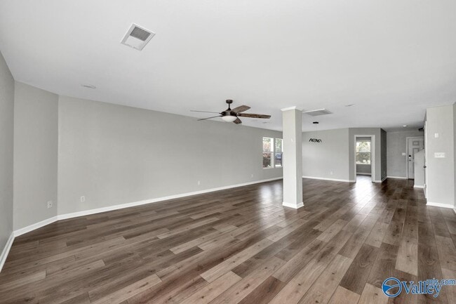 Photo - 3571 Avalon Lake Dr SW