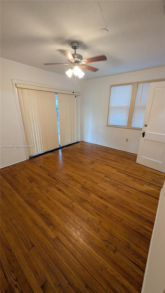 Photo - 1955 Taylor St