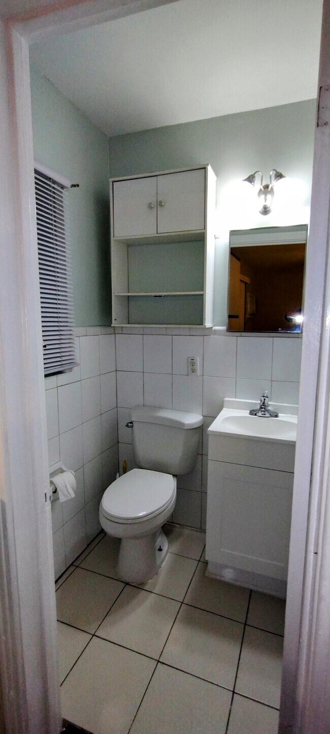 baño - 455 39th Ave N Unidad #2
