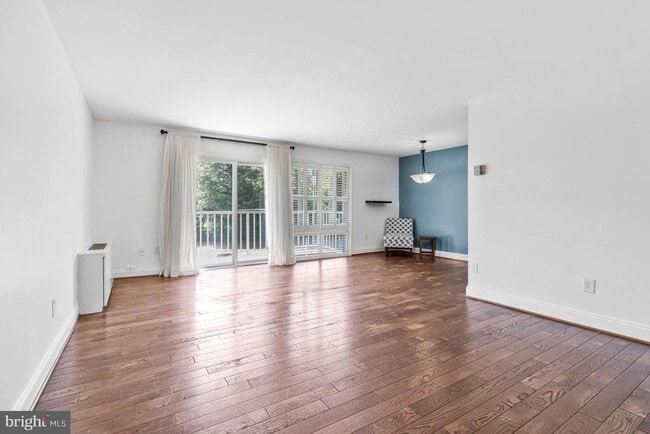 Photo - 1005 Chillum Rd Unit 207