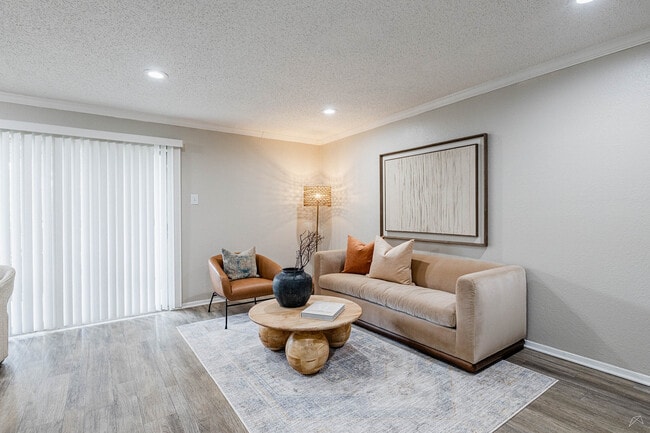 Marion_A3Prem_03_05102195-HDR_S