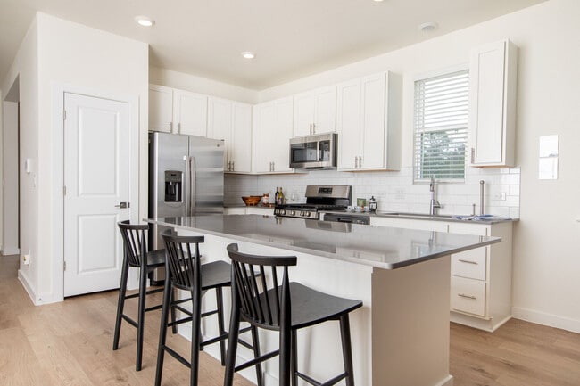 Sycamore Heights apartments — community photo