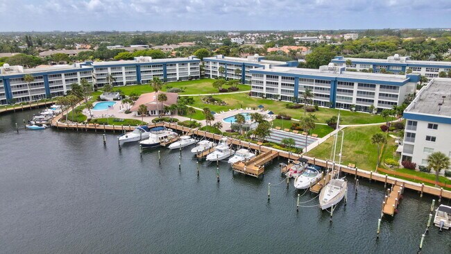 Photo - 3401 Spanish Trail Unidad 151