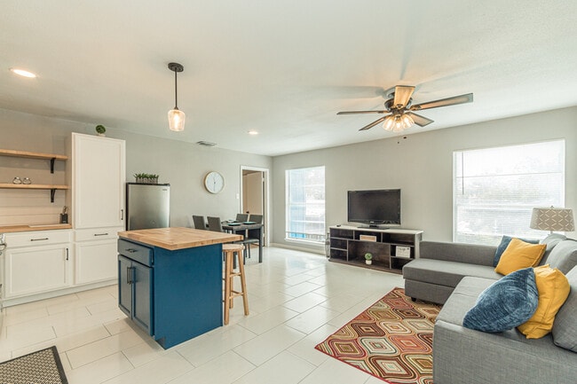 Photo - 346 Natalen Ave Unit #3
