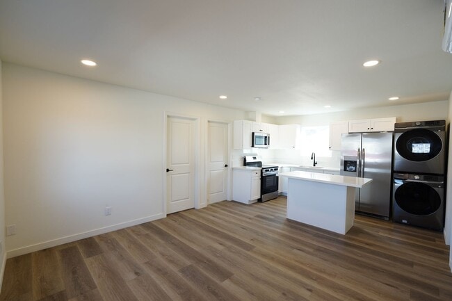 Photo - 1600 E Columbia Ave Unidad 1600 E Columbia Avenue