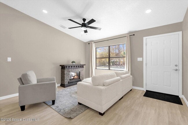 Photo - 4840 Mango Ave