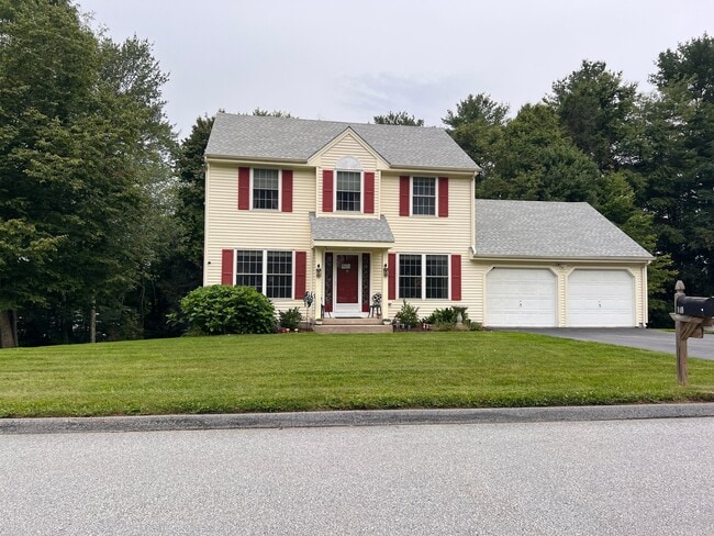 Building Photo - 140 Tall Tree Ln