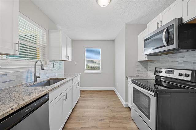 Photo - 1166 N Texas 78 Business House