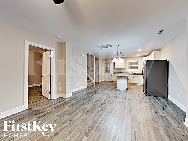 Photo - 5771 Sumter Ave