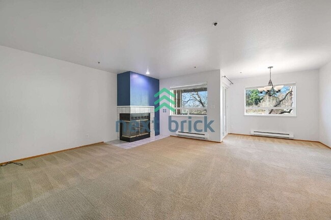 Building Photo - 2 Bedroom, 2 Bathroom Condominium Available for Rent Unit # B203