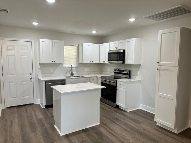 Photo - 539 Farm to Market Rd 770