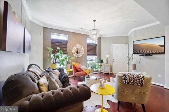 Photo - 910 Hall Station Dr
