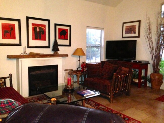 Photo - 3 E Village Cir