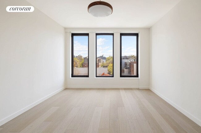 Photo - 58 St Marks Pl Condo