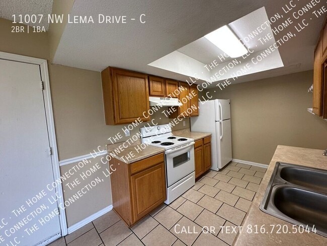 Photo - 11007 NW Lema Dr