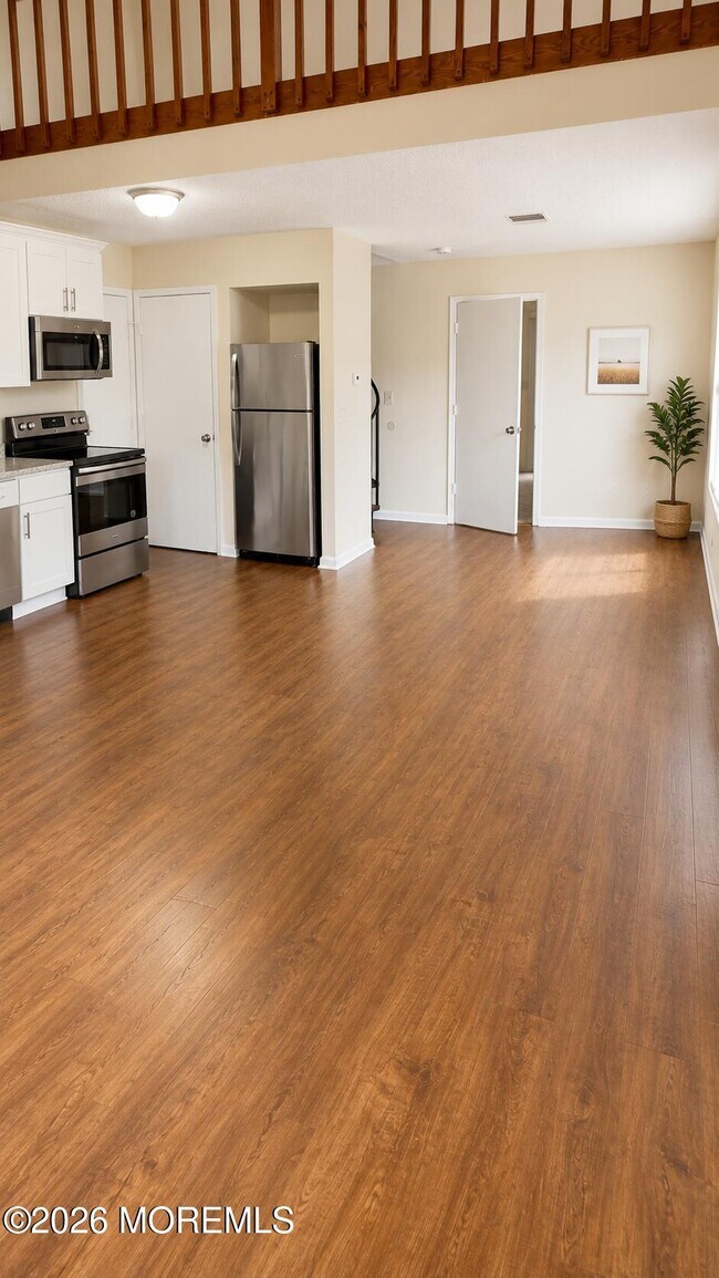 290 N Main St Unit 12