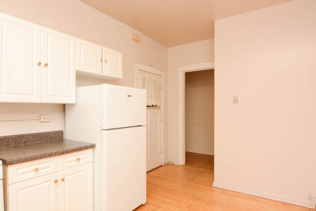 Photo - 1038 Dempster St Unit W2