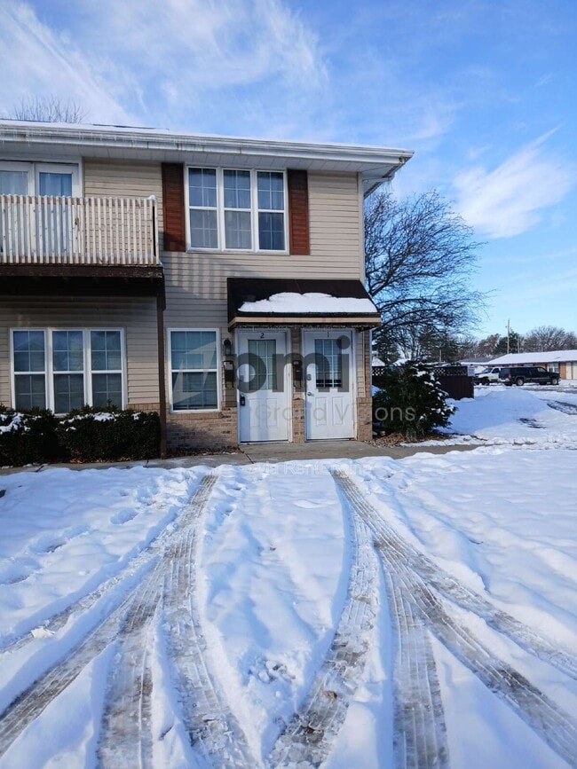 Building Photo - 1306 Arthur Ave Unit 2