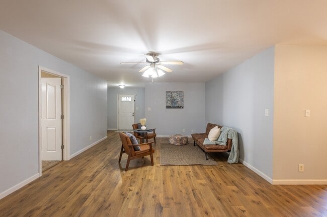 Photo - 356 Andrew Dr