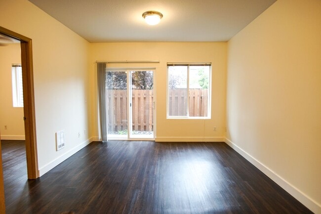 Photo - Modern & Bright 1 Bdr w/Open Floorplan, DW & Patio + Cat OK! Unit C1