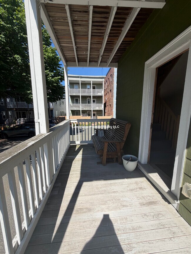 15 Waldo Ave Unit 1F